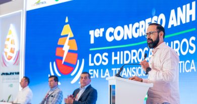 Omar Camacho durante instalación del 1er Congreso de Hidrocarburos